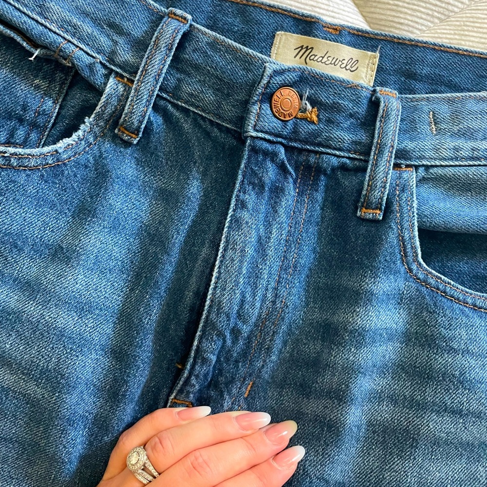 Madewell “Mom Jean” size 29, Like New!